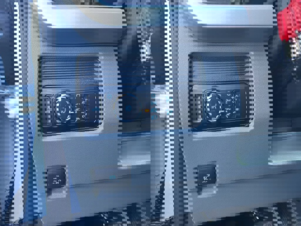 New 2025 Ford F350 XL w/ XL Chrome Package image 21