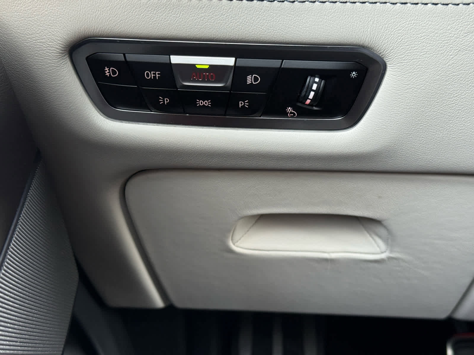 Used 2022 BMW X7 M50i image 30