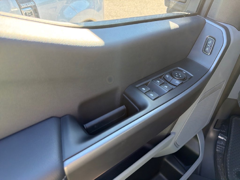 New 2027 Ford F250 XL w/ Tremor Off-Road Package AWD/4WD image 4