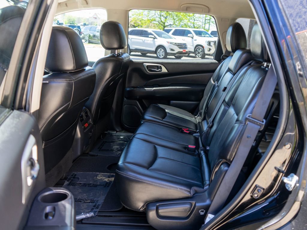 Used 2017 Nissan Pathfinder SL AWD/4WD image 13