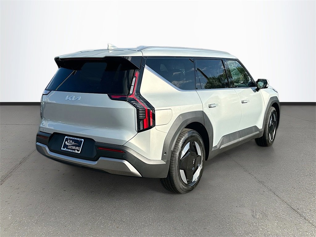 New 2026 Kia EV9 Wind image 7
