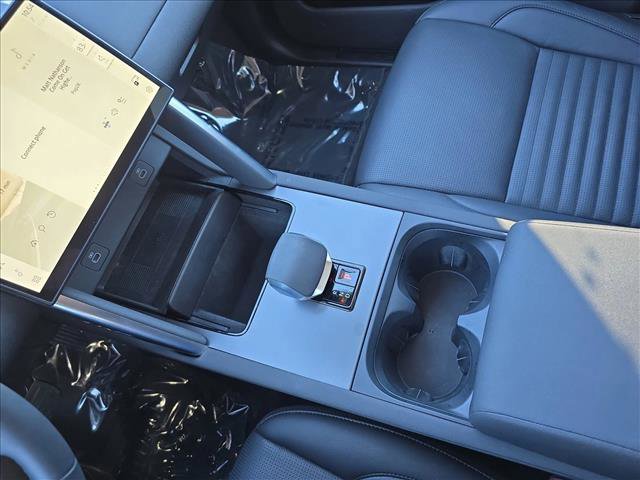 Used 2025 Land Rover Discovery Sport S image 23