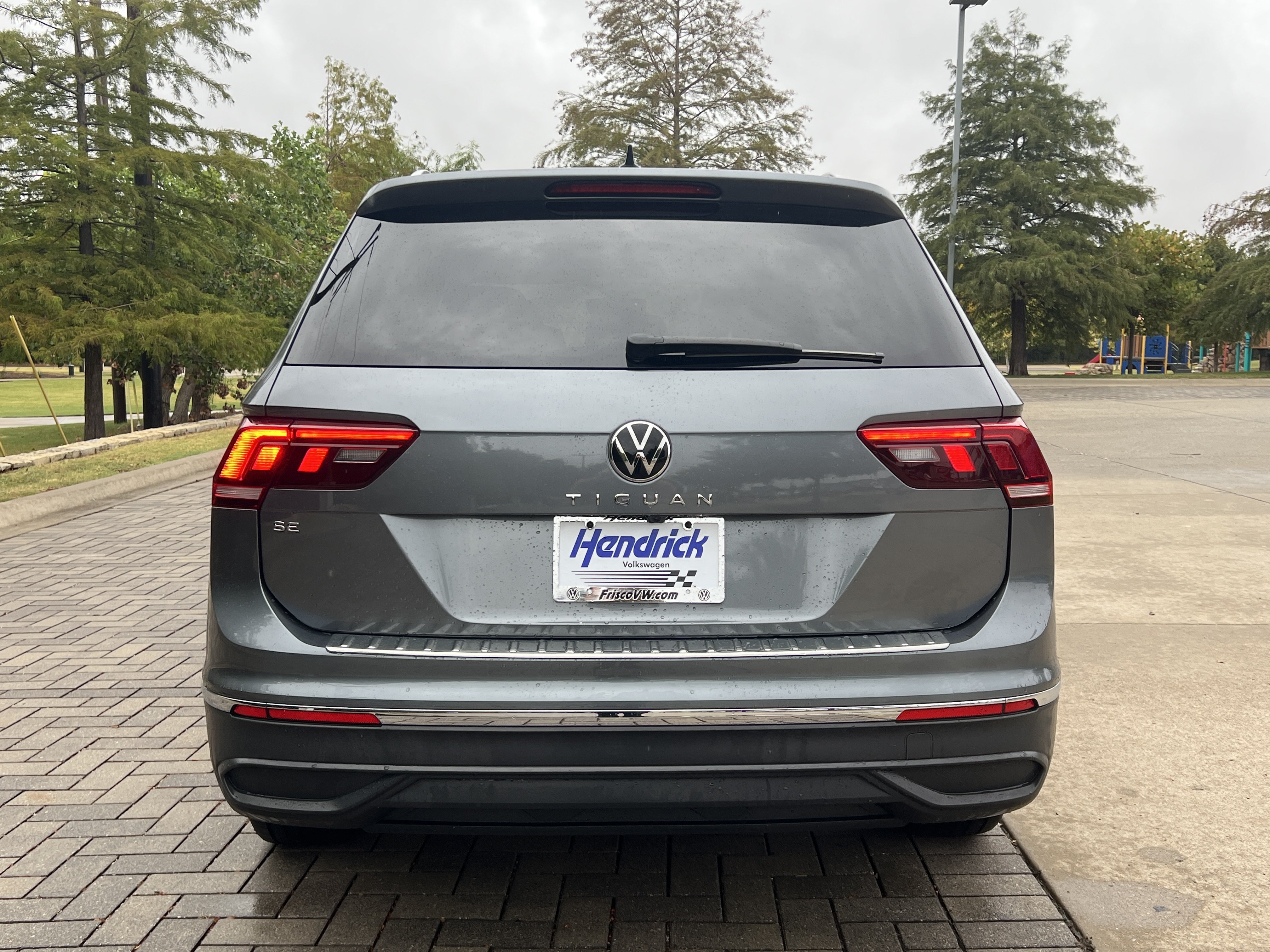 Certified 2023 Volkswagen Tiguan SE w/ Panoramic Sunroof Package FWD image 8