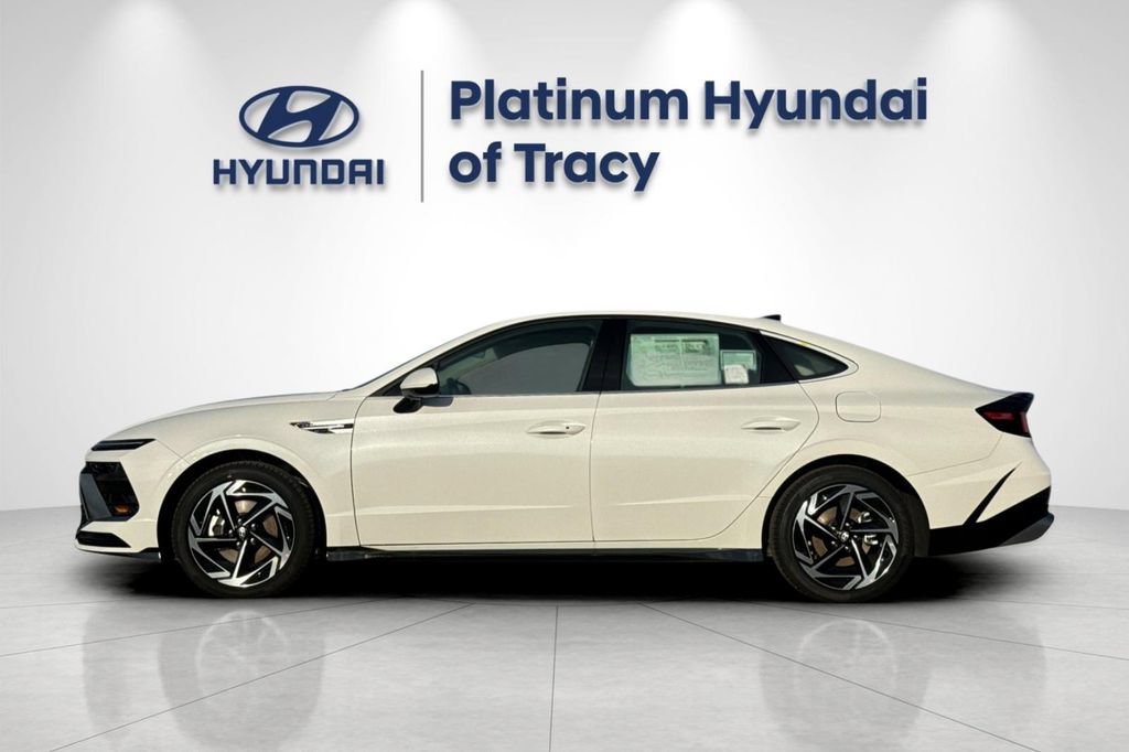 New 2026 Hyundai Sonata SEL FWD image 7