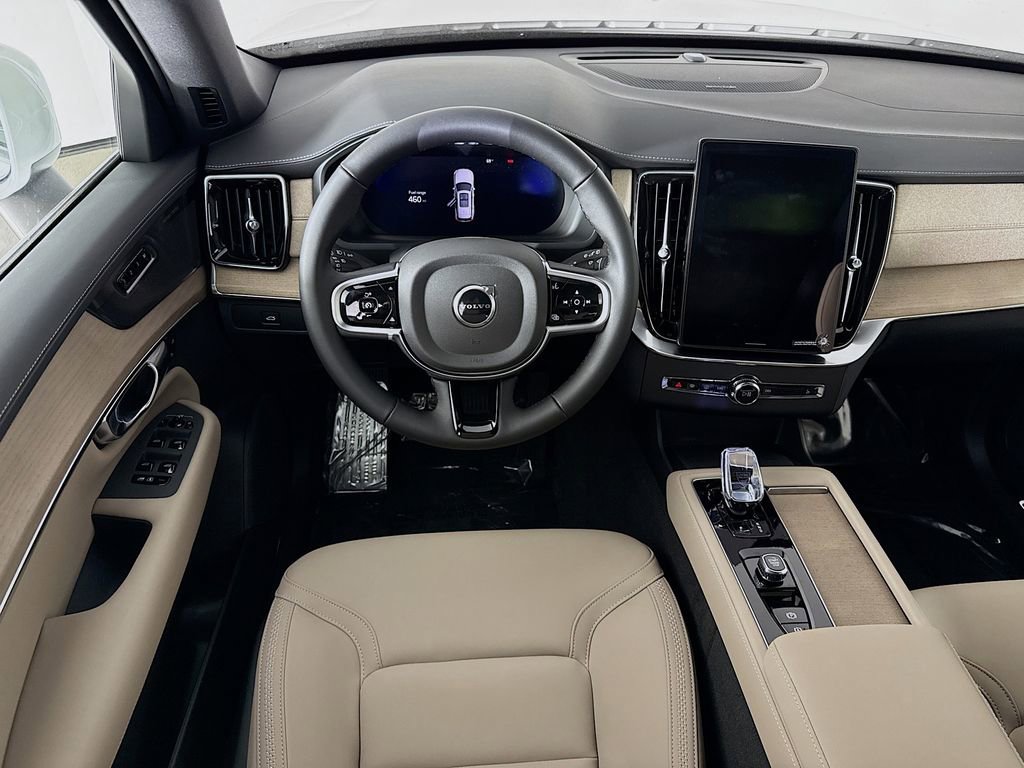 New 2026 Volvo XC90 B6 Plus w/ Protection Package Premier image 23