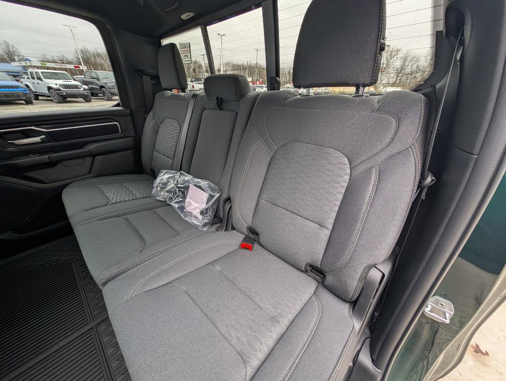 New 2026 RAM 1500 4x4 Crew Cab image 15