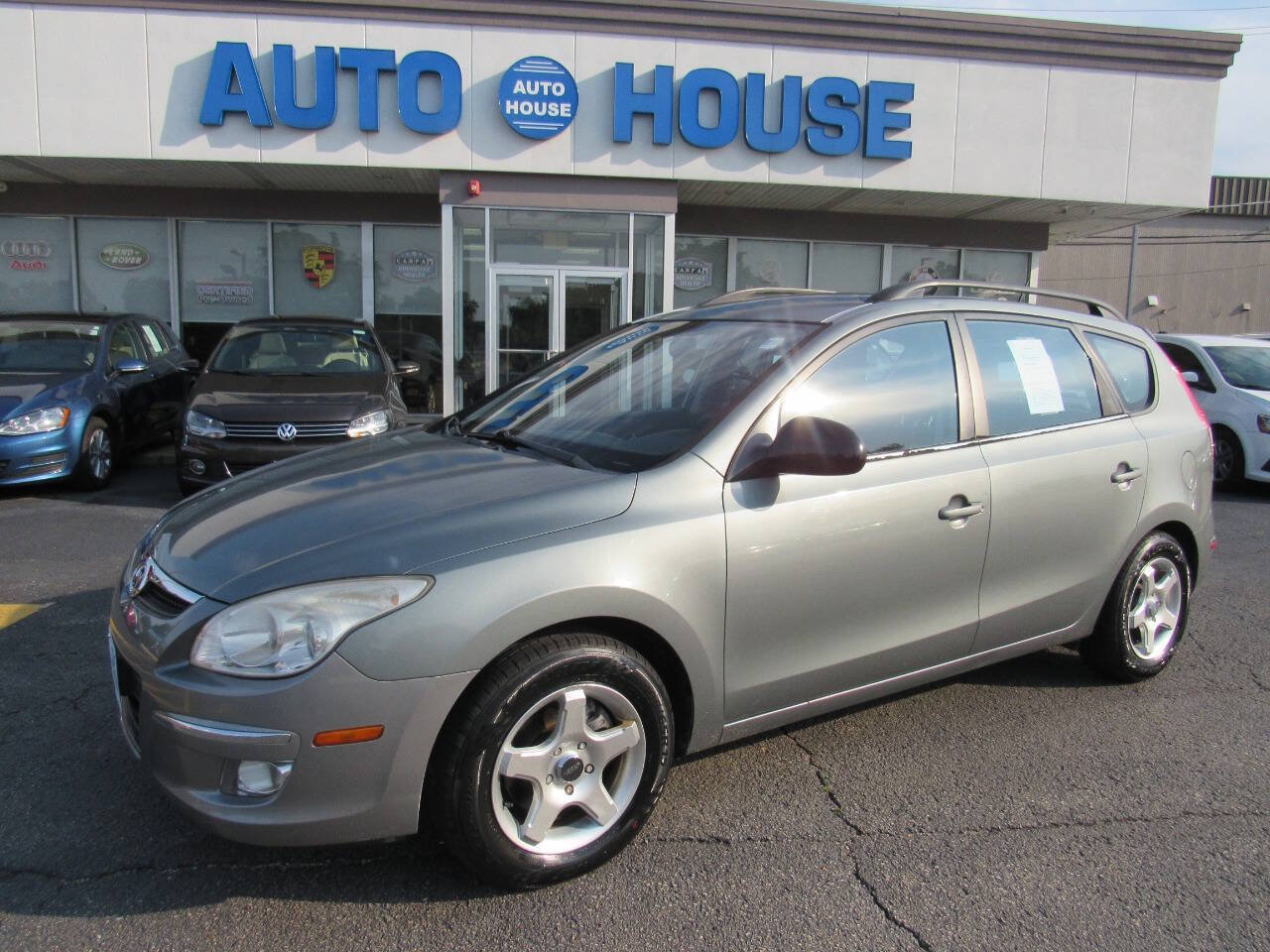 Used 2010 Hyundai Elantra SE w/ Popular Equipment Pkg 2