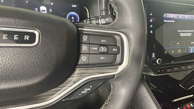 Used 2022 Jeep Wagoneer Series II AWD/4WD image 17