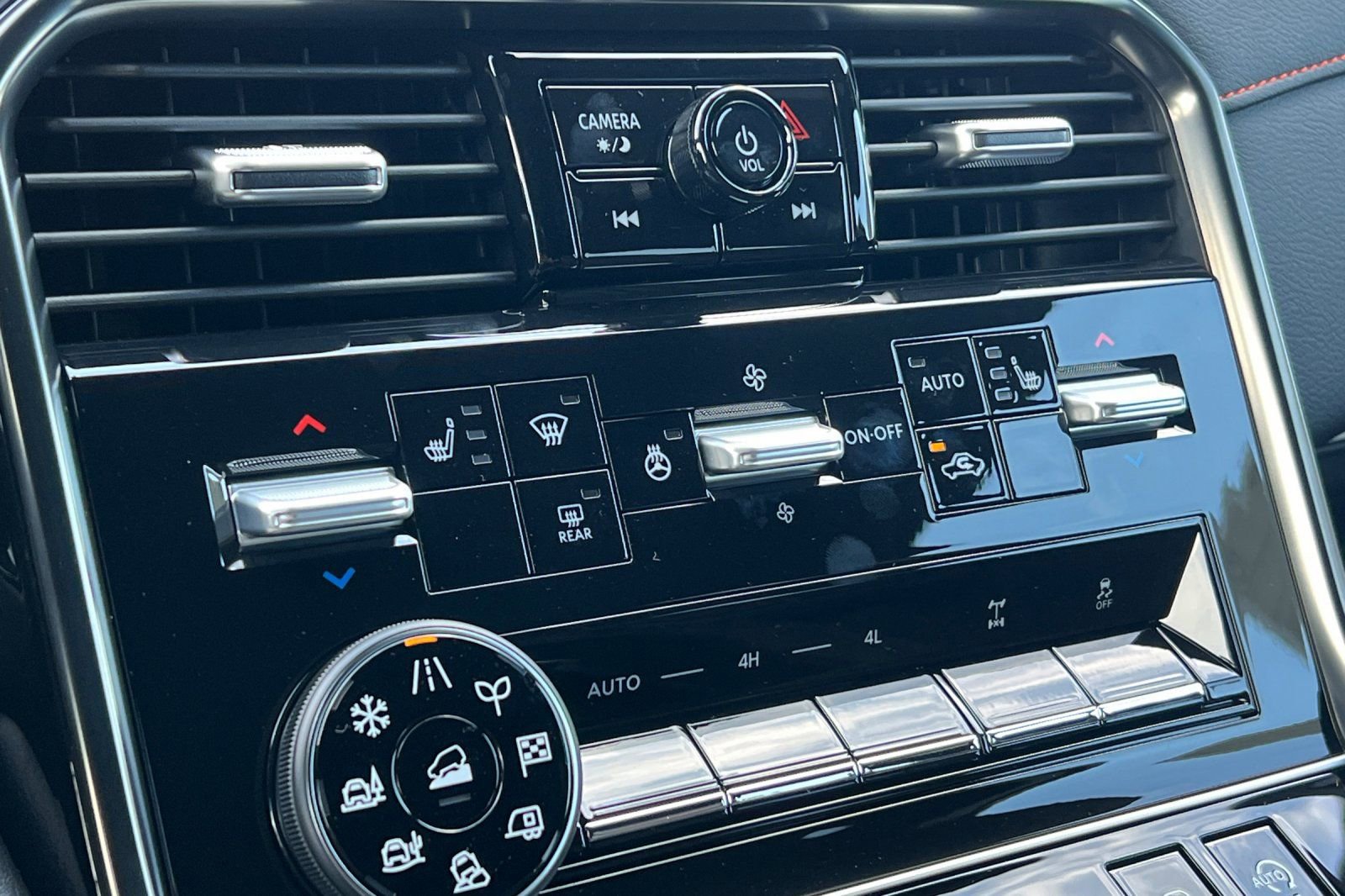 New 2026 Nissan Armada PRO-4X AWD/4WD image 27