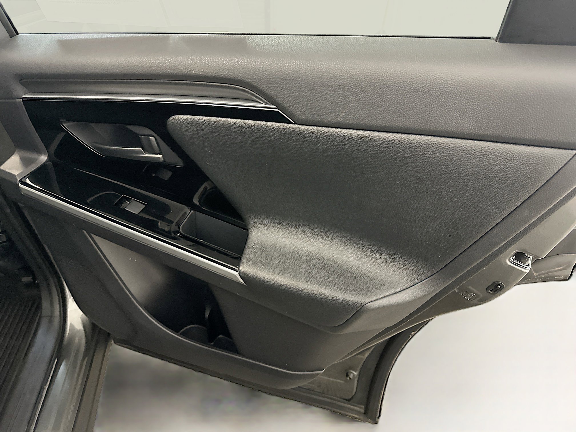 Used 2024 Toyota bZ4X XLE image 33