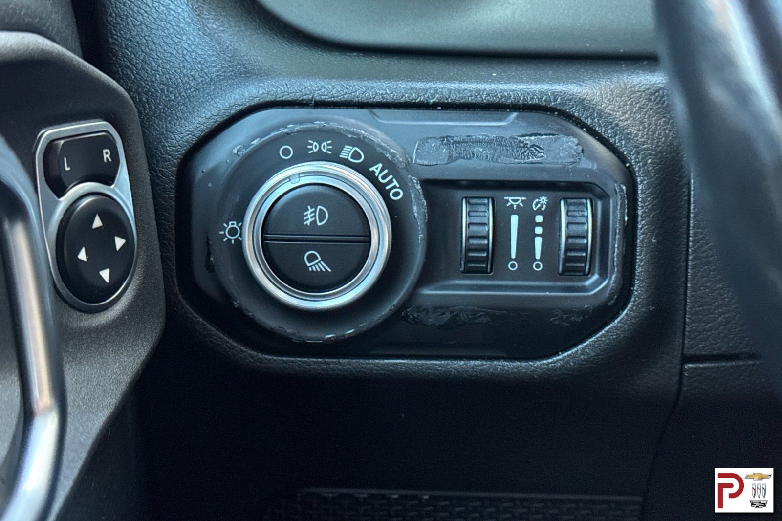 Used 2021 Jeep Gladiator Sport AWD/4WD image 33