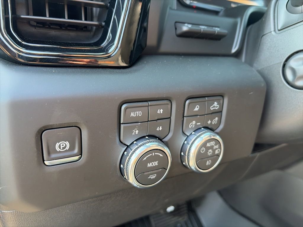 New 2026 GMC Sierra 1500 AT4 w/ AT4 Premium Package image 17