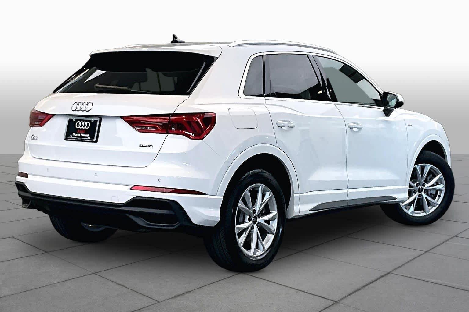 Used 2023 Audi Q3 2.0T Premium w/ Convenience Package AWD/4WD image 12