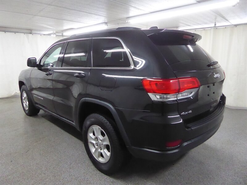 Used 2016 Jeep Grand Cherokee Laredo w/ Quick Order Package 23E AWD/4WD image 5