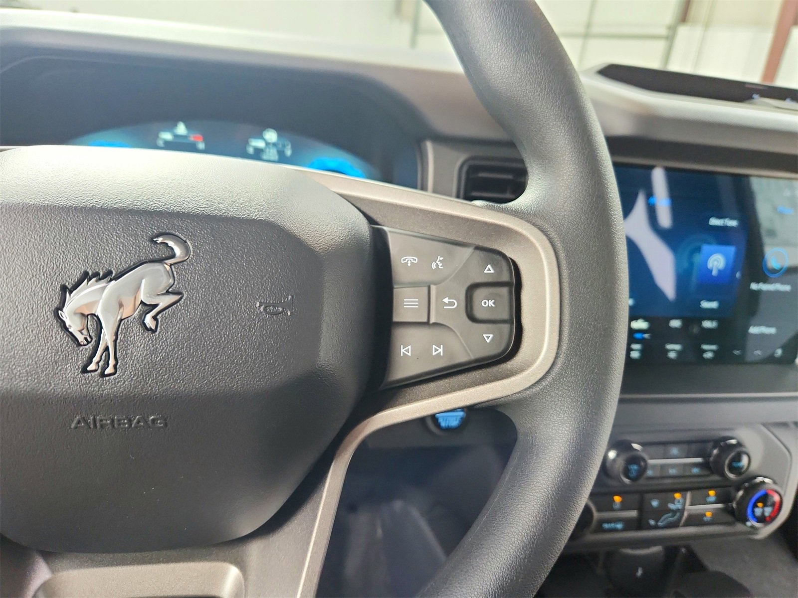 New 2025 Ford Bronco 4-Door image 23