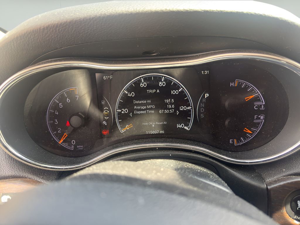 Used 2014 Jeep Grand Cherokee Limited image 9