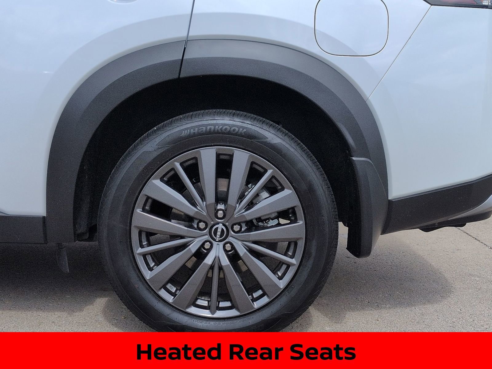 Certified 2025 Nissan Pathfinder SL w/ SL Premium Package image 14