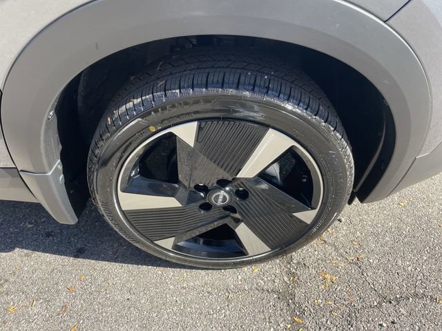 New 2026 Nissan Kicks SR w/ Cold Weather Package image 14