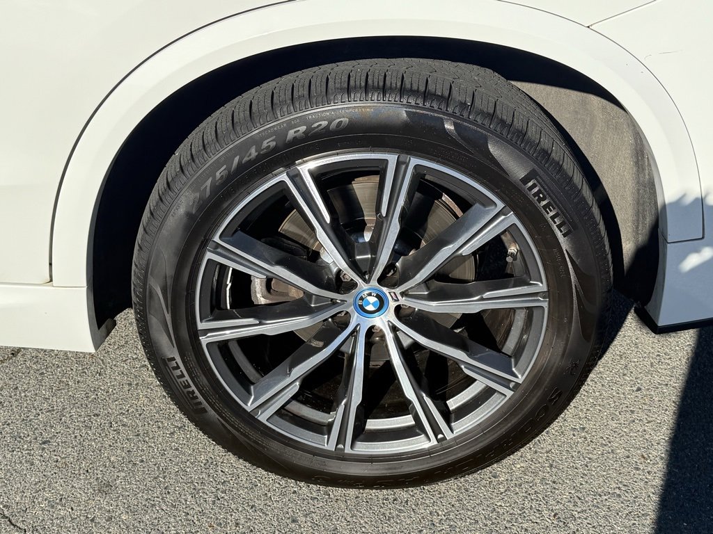 Used 2023 BMW X5 xDrive45e w/ Executive Package image 14