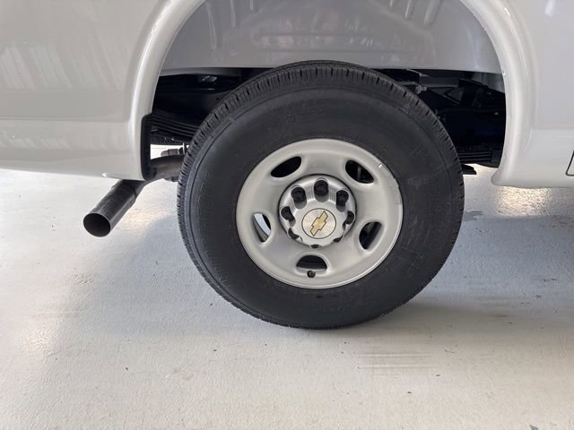 New 2026 Chevrolet Express 3500 w/ Driver Convenience Package RWD image 14