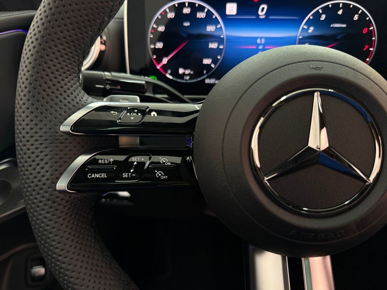 New 2026 Mercedes-Benz CLE 450 4MATIC Coupe image 15