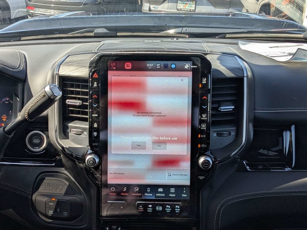 New 2026 RAM 2500 Laramie Limited AWD/4WD image 17