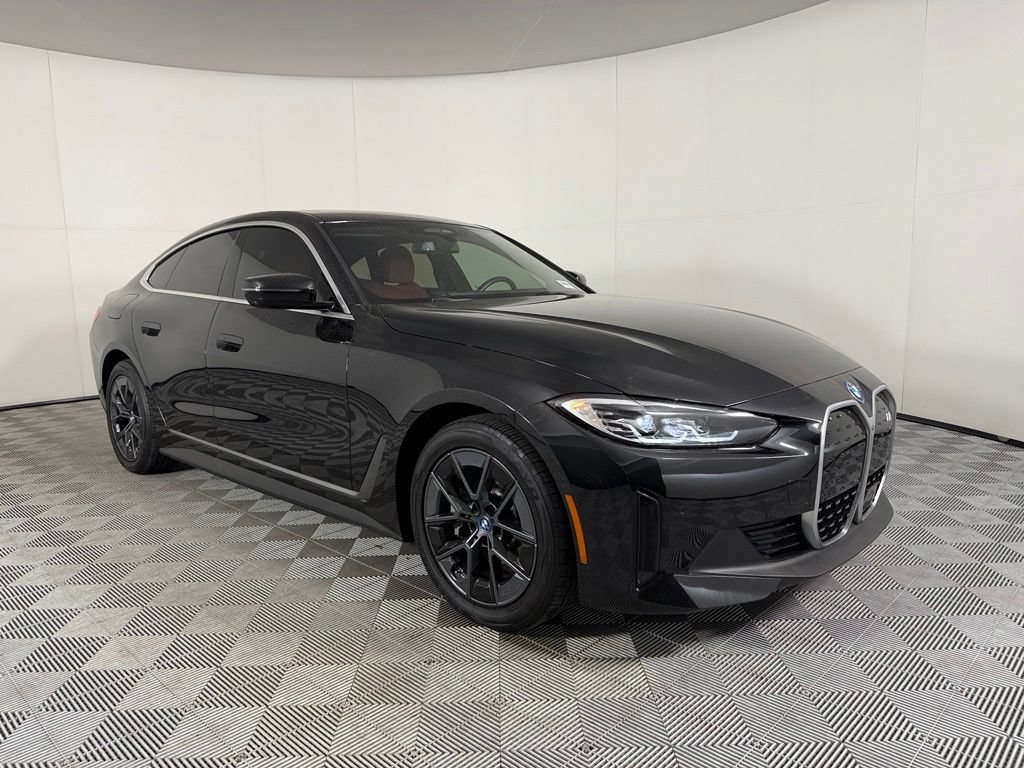 Used 2024 BMW i4 eDrive35 w/ Premium Package RWD image 4