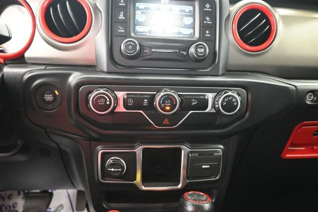 Used 2018 Jeep Wrangler Sport AWD/4WD image 16