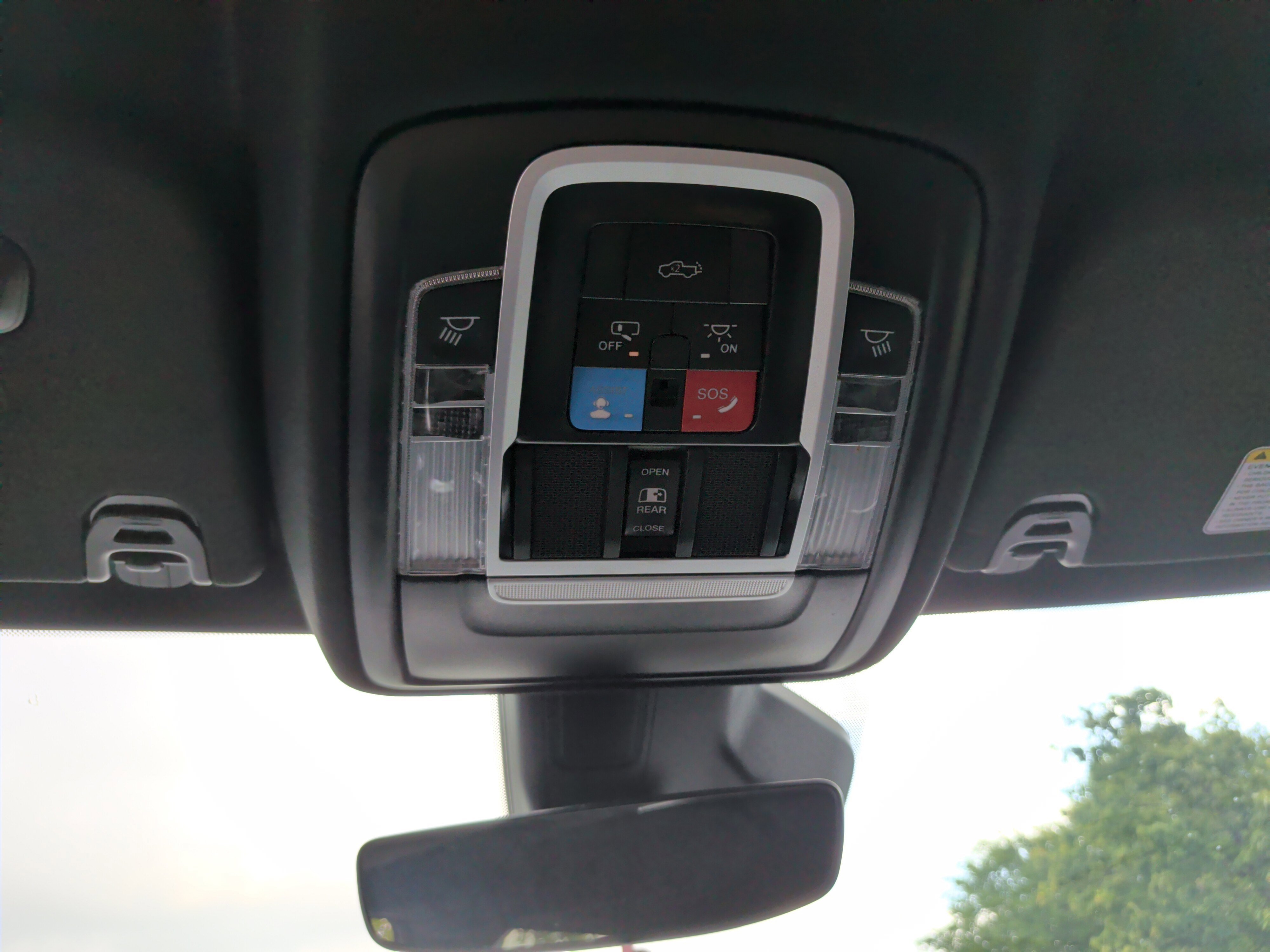 Used 2025 RAM 1500 Limited image 33