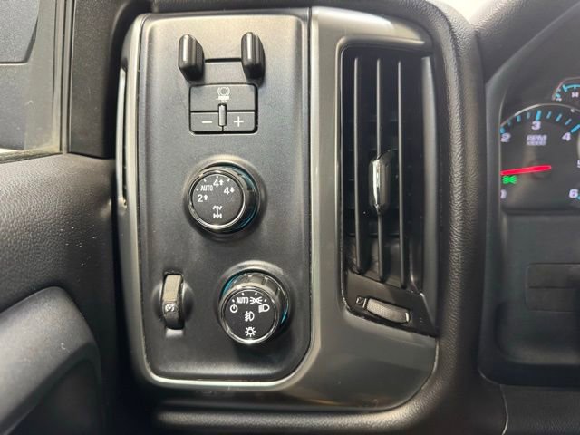 Used 2016 Chevrolet Silverado 1500 LT w/ LT Convenience Package AWD/4WD image 15
