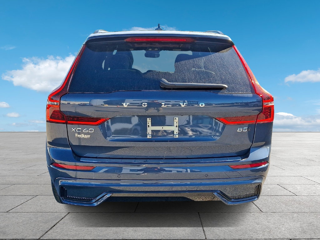 New 2027 Volvo XC60 B5 Plus AWD/4WD image 5