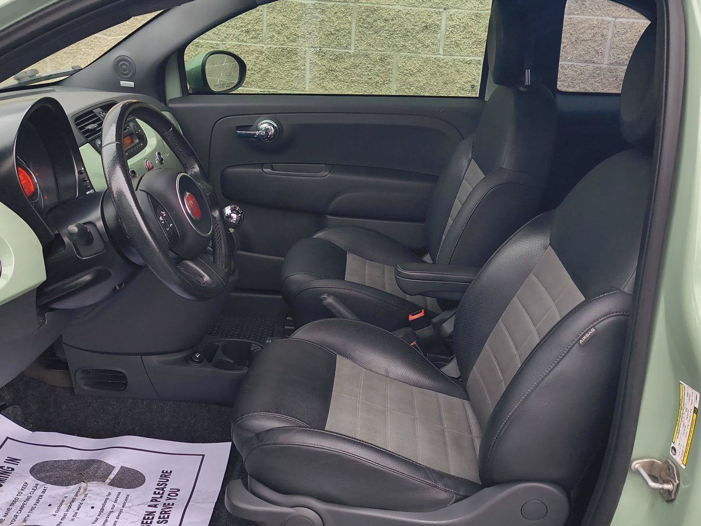 Used 2012 FIAT 500 Sport w/ Safety & Convenience Pkg FWD image 5