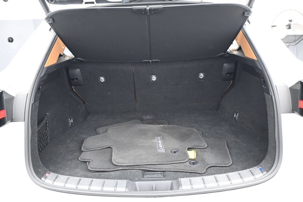 Used 2025 Lexus NX 250 FWD w/ Towing Package (2000 Lbs) image 35