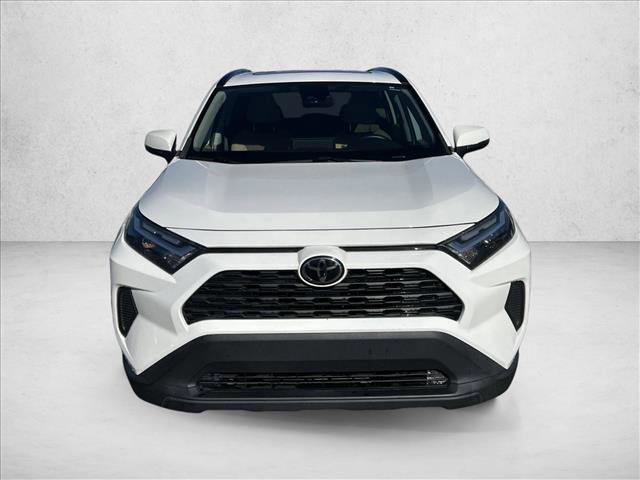 Used 2022 Toyota RAV4 XLE image 2