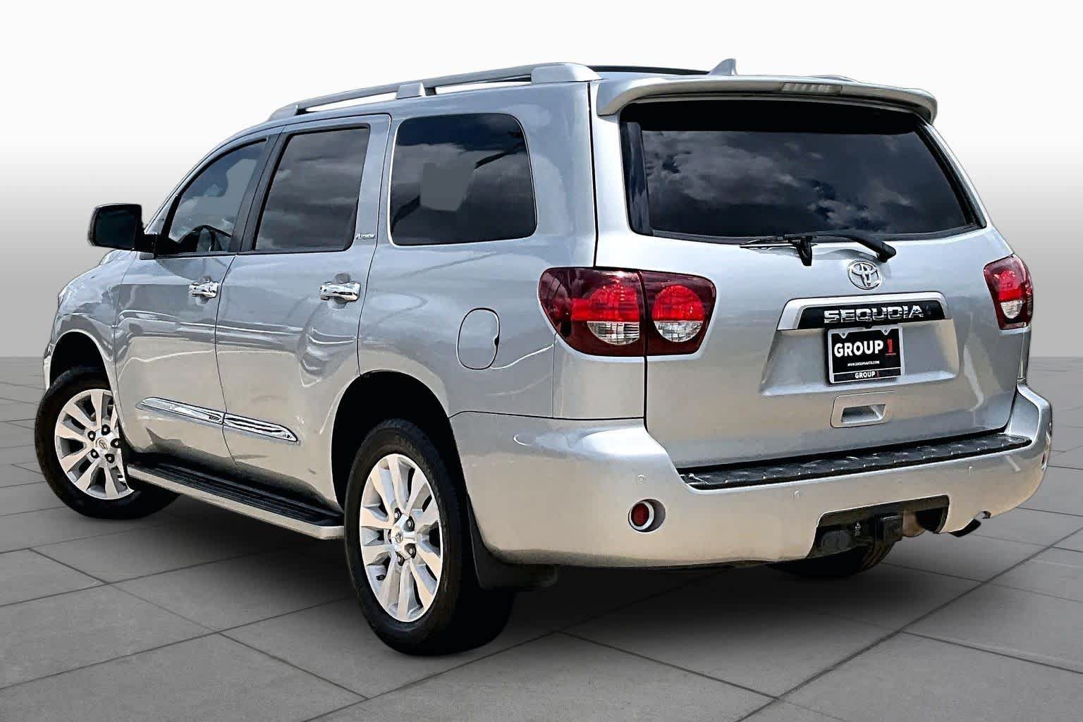Used 2020 Toyota Sequoia Platinum RWD image 12