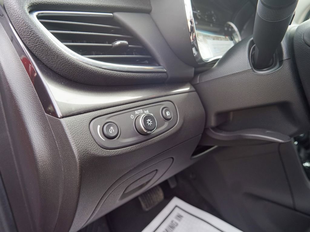 Used 2019 Buick Encore Essence image 18