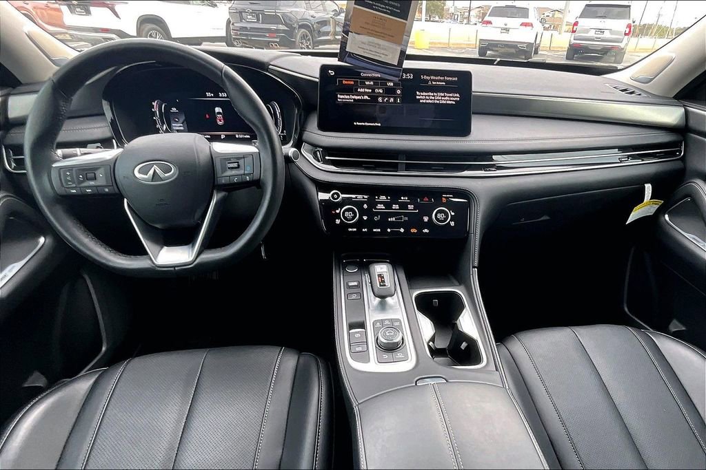 Certified 2025 INFINITI QX60 Luxe w/ Cargo Package FWD image 19