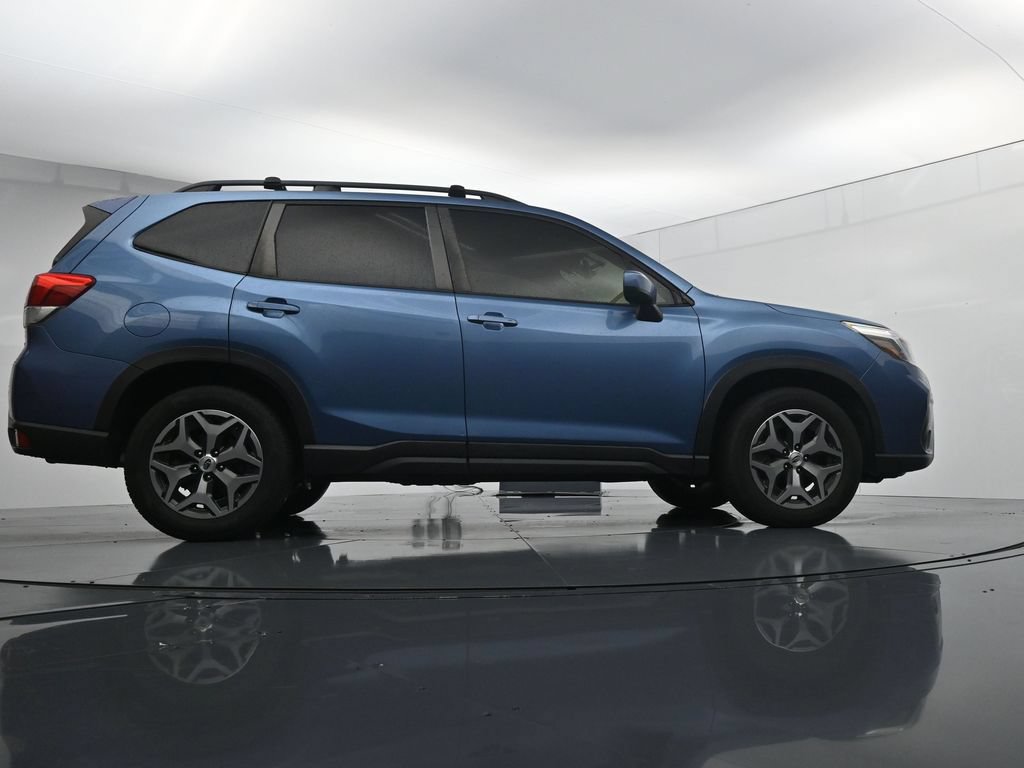 Used 2021 Subaru Forester Premium AWD/4WD image 24