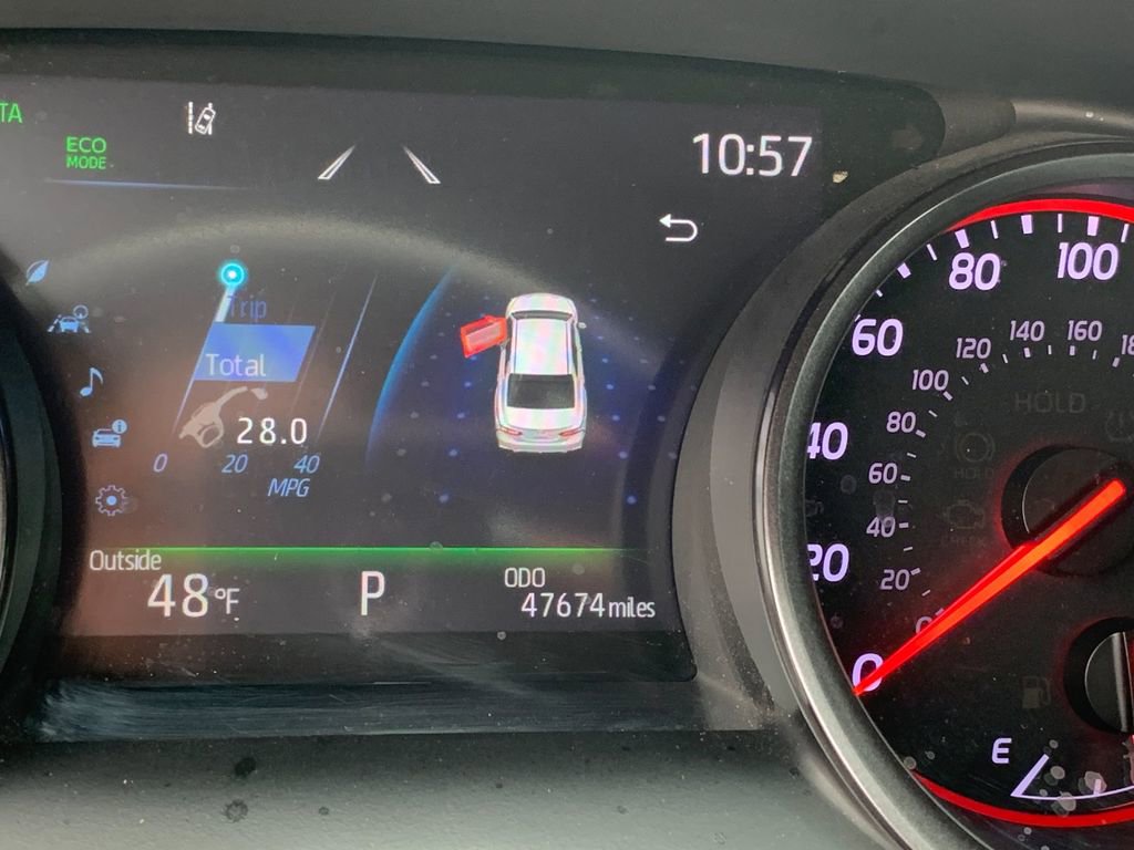 Used 2021 Toyota Camry XSE image 32