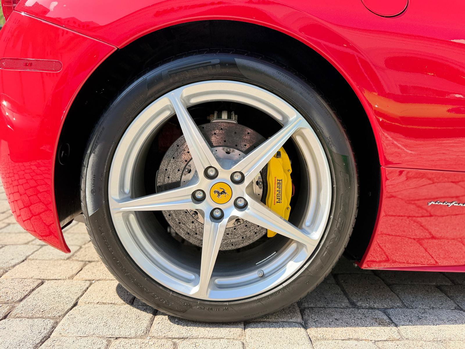 Used 2011 Ferrari 458 Italia Coupe RWD image 32