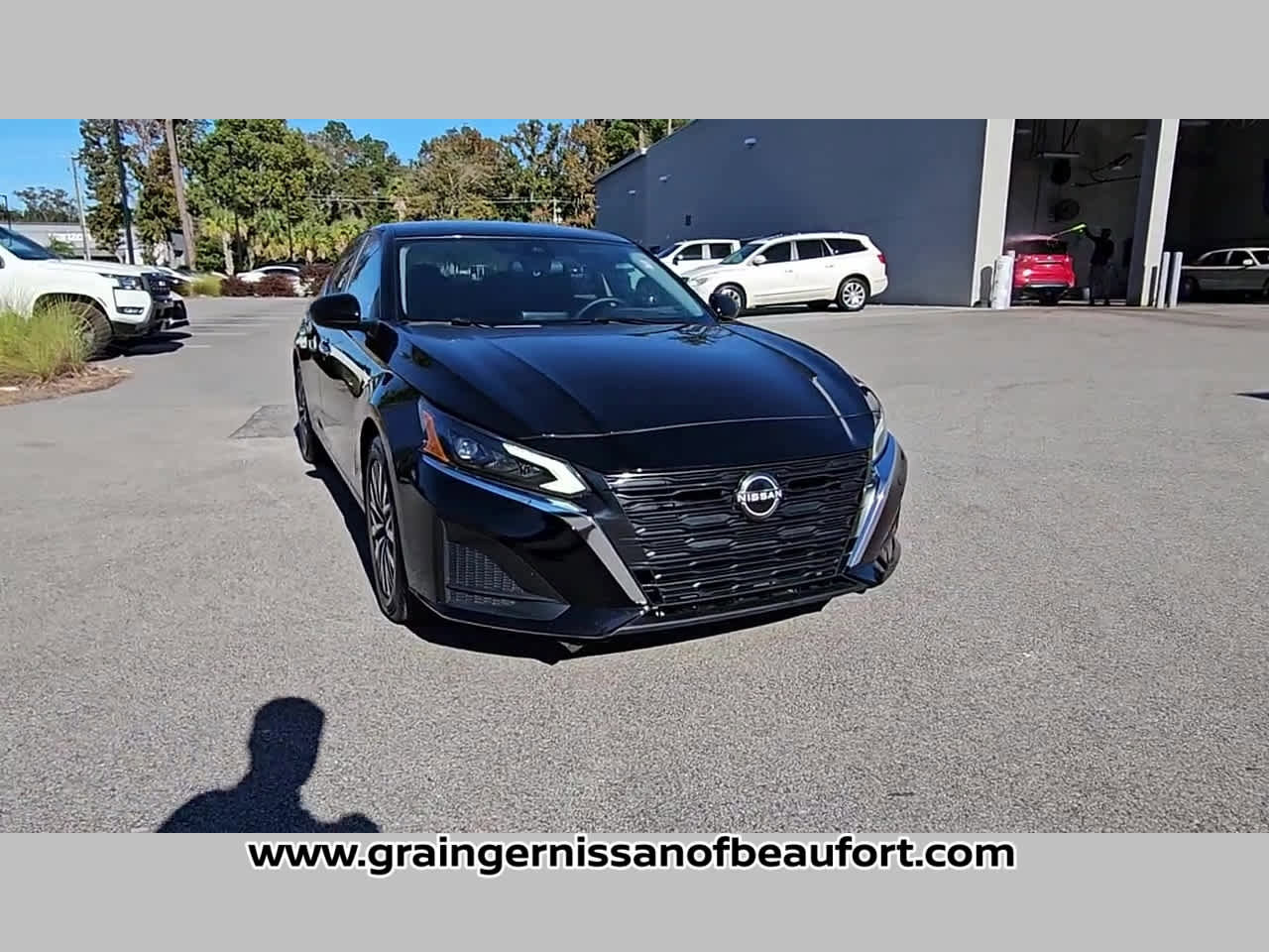 Used 2023 Nissan Altima 2.5 SV FWD image 19