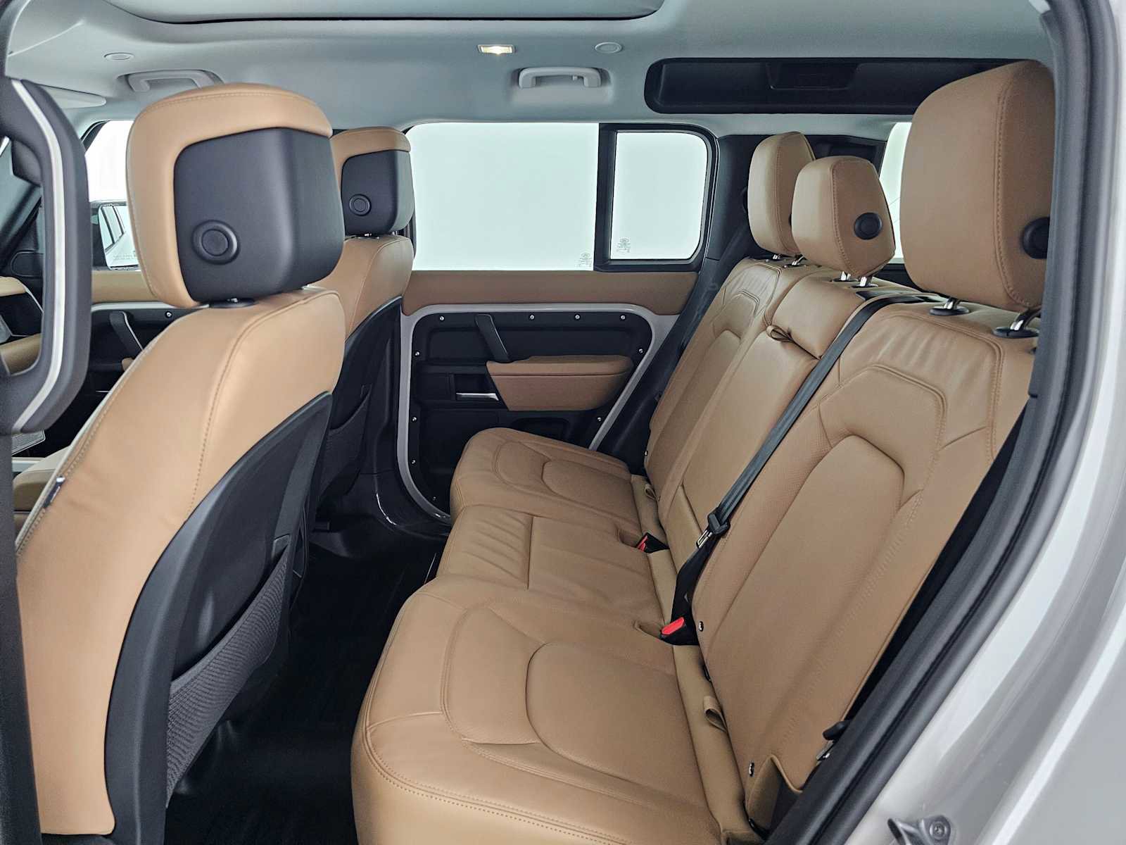 New 2026 Land Rover Defender 110 S image 16