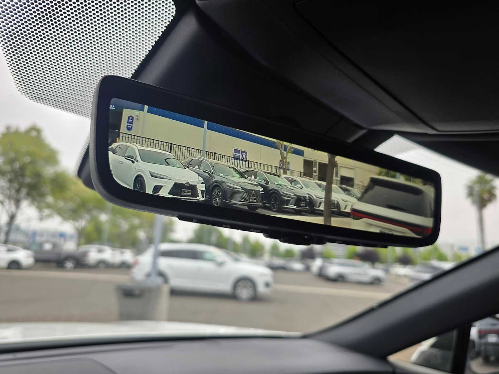 New 2026 Lexus RX 450h AWD image 36
