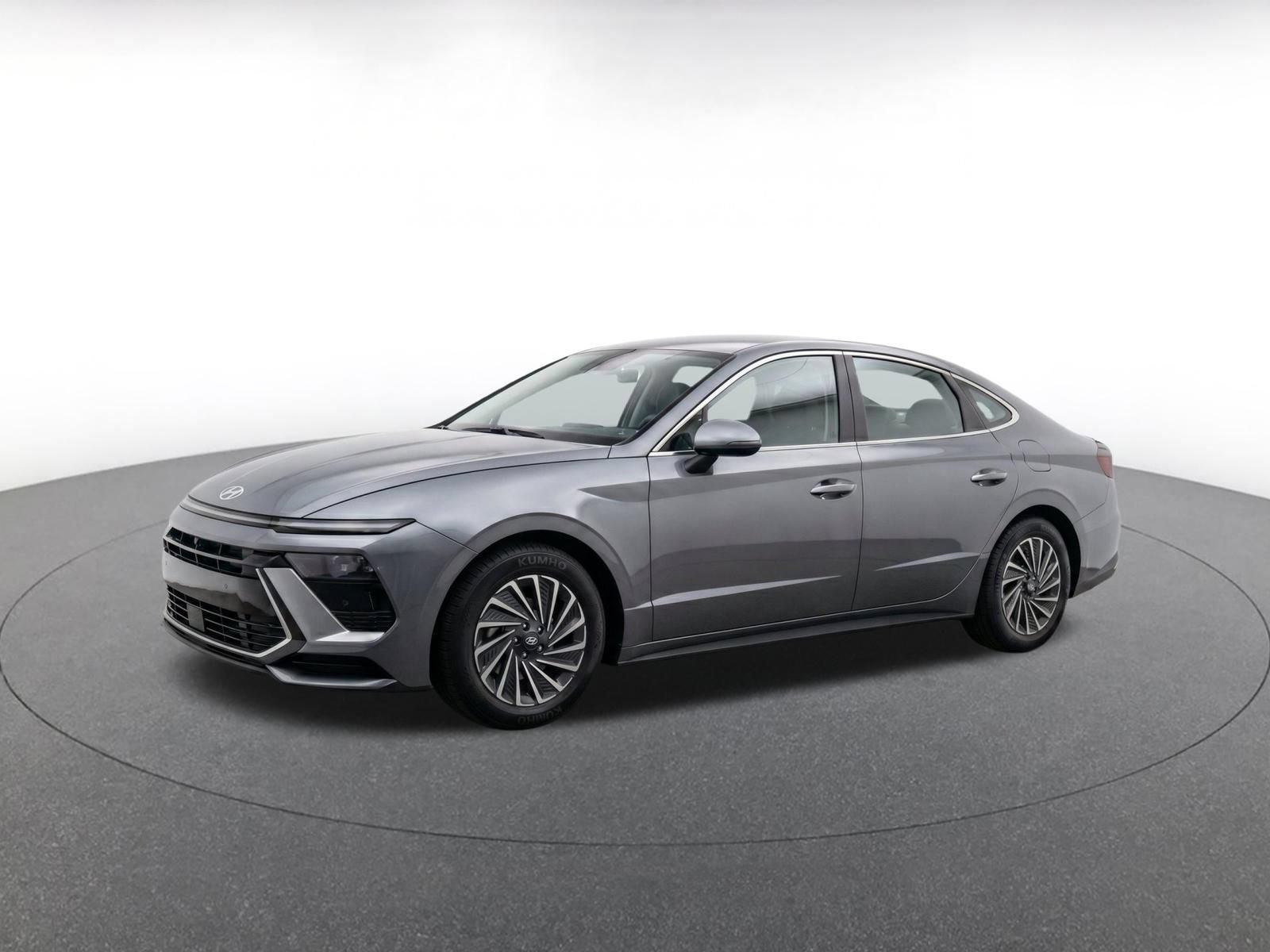 Used 2025 Hyundai Sonata SEL FWD image 3