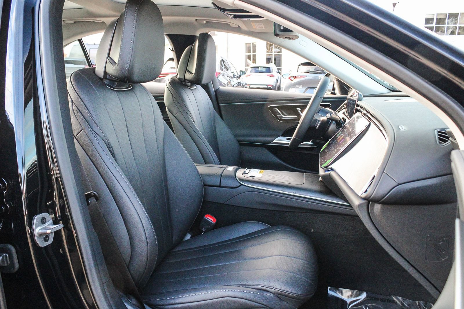 New 2026 Mercedes-Benz E 350 4MATIC Sedan image 18