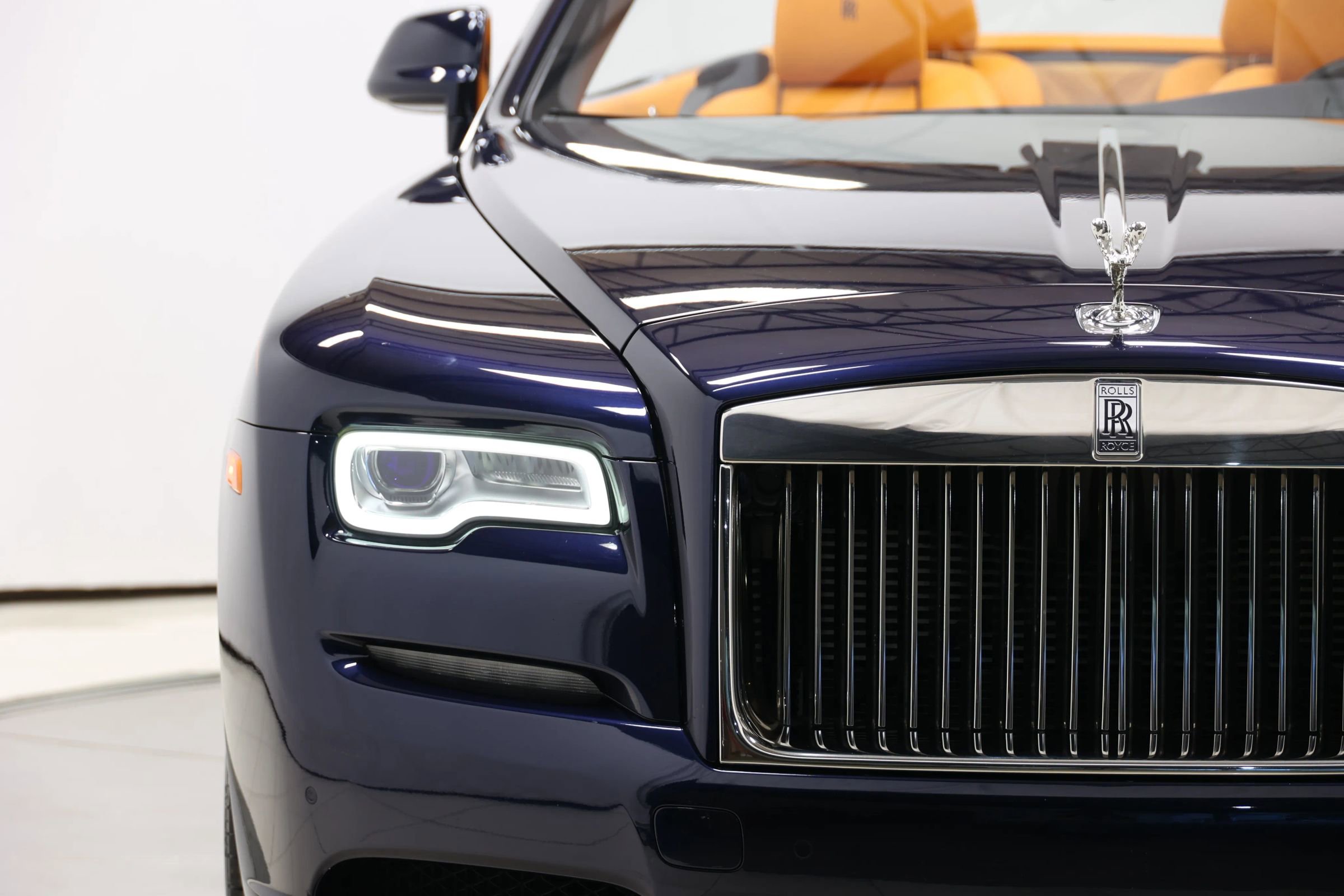 Used 2016 Rolls-Royce Dawn image 93