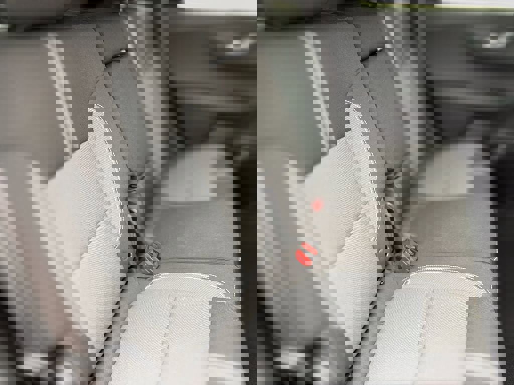 Used 2023 Chevrolet Blazer LT image 28