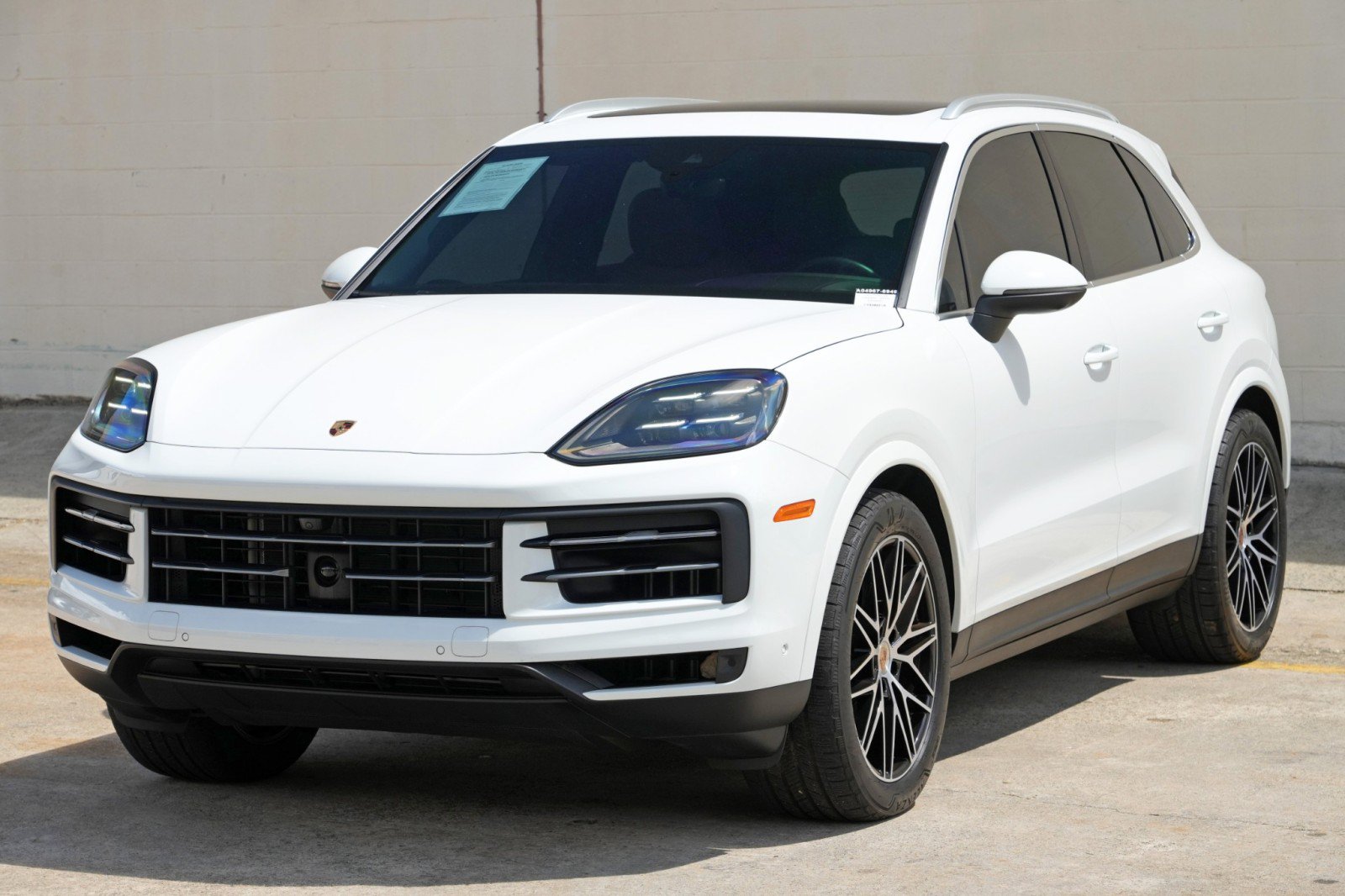 Used 2025 Porsche Cayenne w/ Premium Package Plus AWD/4WD image 54