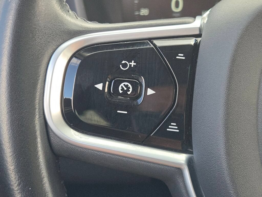 Used 2019 Volvo XC60 T8 Inscription AWD/4WD image 36