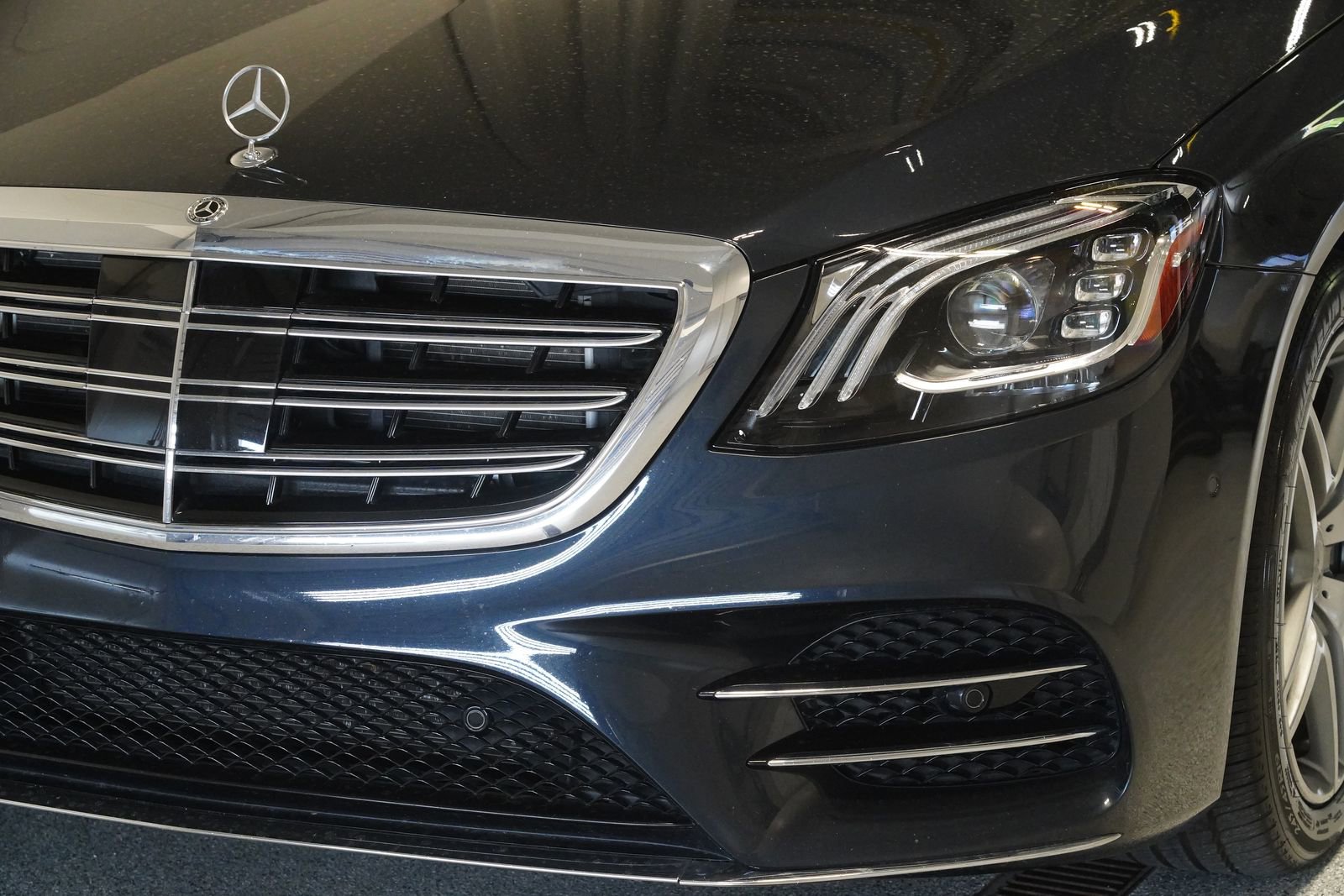 Used 2020 Mercedes-Benz S 560 4MATIC Sedan image 6